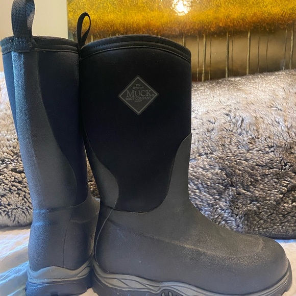 Other - Muck Black and Gray Boots